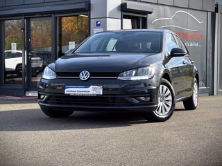 Volkswagen Golf VII Trendline BMT/Start-Stopp Used vehicle for sale | First registration 03/2019 | Price 10.990 €