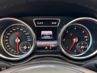 Mercedes-Benz GLE350d 4Matic*AMG*AUT*PANO*LED*WEBASTO*AHK - bilder 27