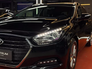 Hyundai i40 cw 2,0L LED / CARPALY / SHZ / NAVI / DAB / PDC / TEMP Trend - foto 1