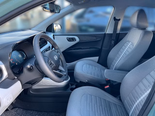 Hyundai i10 1.2 Prime SmartKey Navi Kamera Sitzheizung - bilder 6