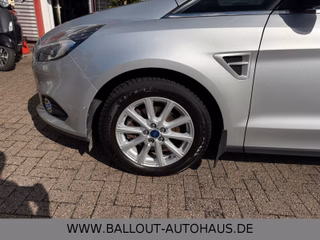 Ford S-Max Titanium*2.HAND*KLIMA*NAVI*AHK*LED*TOT*SPU - photo 28
