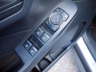 Ford Kuga 2.5 Duratec Plug-in-Hybrid PHEV ST-Line X - foto 6