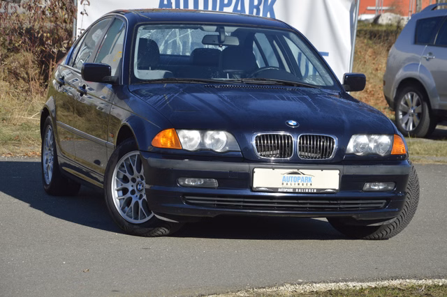 BMW 323i  1.Hand Sitzheizung Gebrauchtwagen Kaufen | EZ 07/1999 | Preis 3.990 €