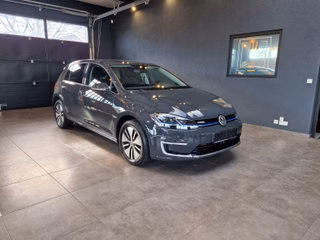 Volkswagen Golf - foto 1