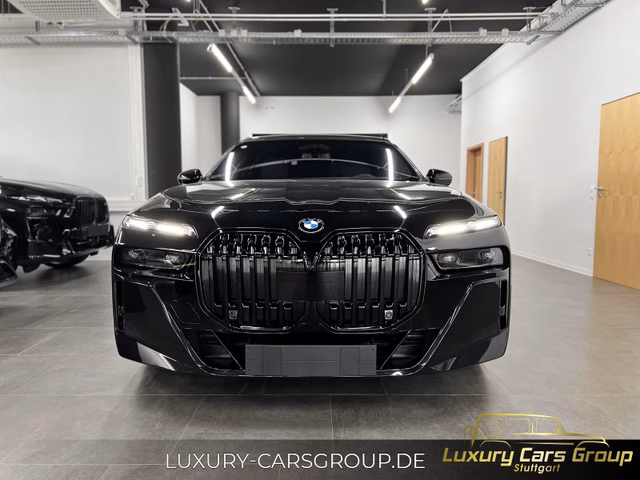 BMW 740 d xDrive M Sport Individual-M-21-Prof Gebrauchtwagen Kaufen | EZ 06/2023 | Preis 126.140 €