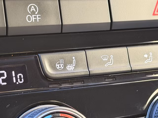Volkswagen T-Roc Sport Automatik ACC SHZ - foto 28