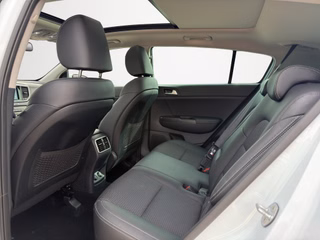Kia Sportage 1.6 T-GDI Vision 2WD KLIMA / TEILLEDER / PANORAMA / NAVI - bilder 10