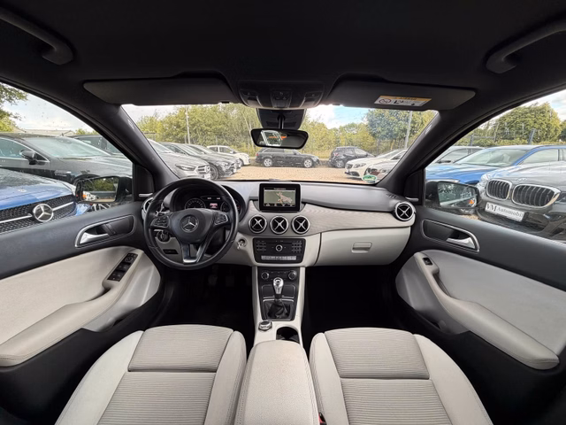 Mercedes-Benz B 200 Kamera*Navi*AHK*StandHz.*SitzHz.*1.Hand - foto 8