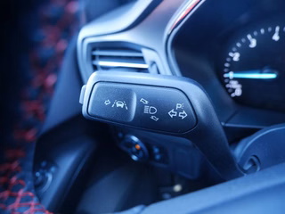 Ford Focus Turnier 1.0 EcoBoost Hybrid ST-Line LED - foto 3