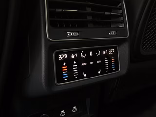 Audi SQ8 4.0 TFSI quattro B&O / 360°CAM / SOFT-CLOSE / ACC - foto 36
