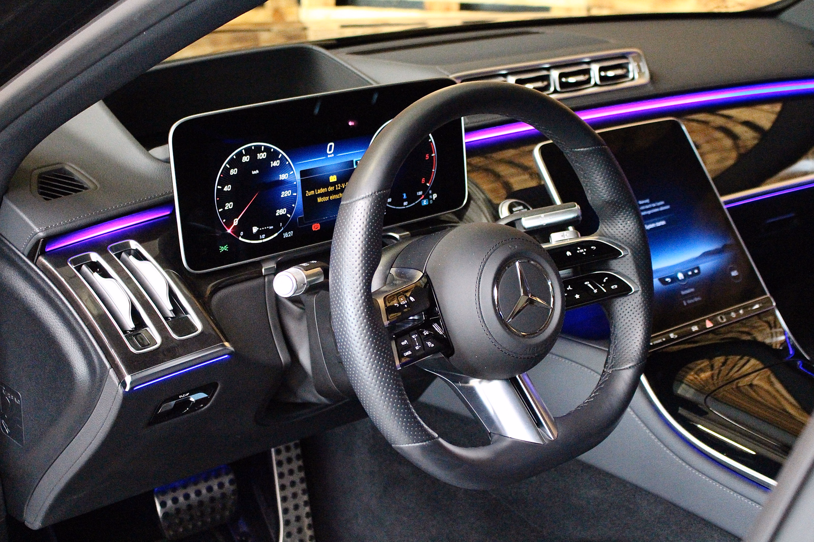 Mercedes-Benz S 400 d 4MATIC, AMG LINE, BURMESTER 3D 360°, DIGITAL, MBUX, AIR BALANCE
