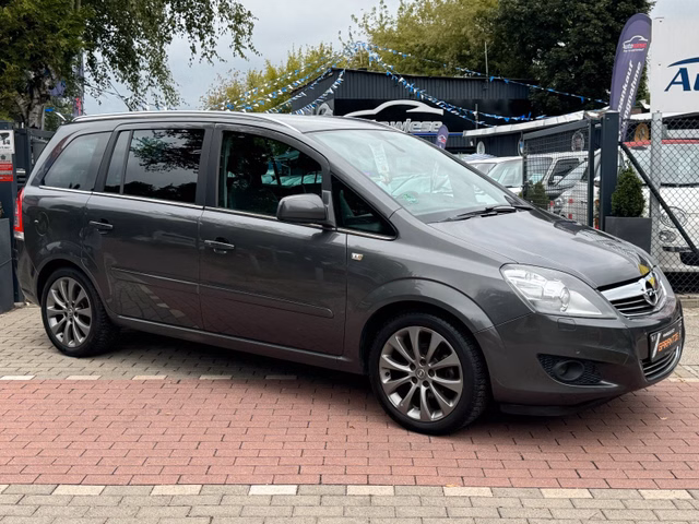 Opel Zafira B Innovation 1.8*Xenon*Navi*Ahk*Pdc*Voll* - foto 1