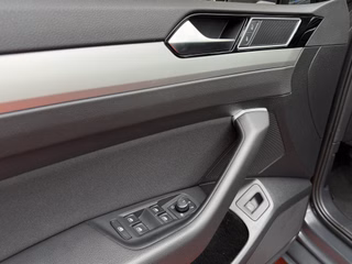 Volkswagen Passat Variant BlueMotion LED / PDC / ACC - foto 7
