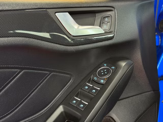 Ford Focus ST-LINE NAVI/KEYLESS/B&O/SHZ/LHZ/CARPLAY - foto 6