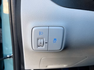 Hyundai i10 1.2 Prime SmartKey Navi Kamera Sitzheizung - bilder 16