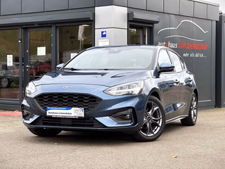 Ford Focus 1,5 ST-Line 1.HD|NAVI|LED|SHZ|TEMP|KEYLESS Used vehicle for sale | First registration 02/2020 | Price 15.890 €