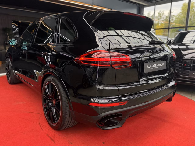Porsche Cayenne 3,0 Diesel Platinum Edition CHRONO / PANO / CAM / BOSE / START-STOP - foto 8