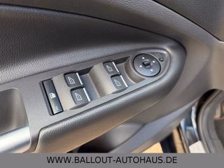 Ford Kuga ST-Line*2.HAND*KLIMA*SYNC*SONY*TEMPO*NAVI* - bilder 10