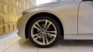 BMW 318 d  AUT. SHZ 2HAND SERVICE FULL BMW M-FELGEN PDC - photo 9