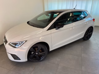 Seat IBIZA 1.0 TSI FR PANO LEDER 18" BLACK KAMERA