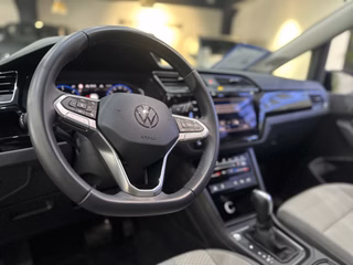 Volkswagen Touran 2.0TDI DSG 7SITZE STANDHZ SOUNDSYS CARPL. - bilder 12