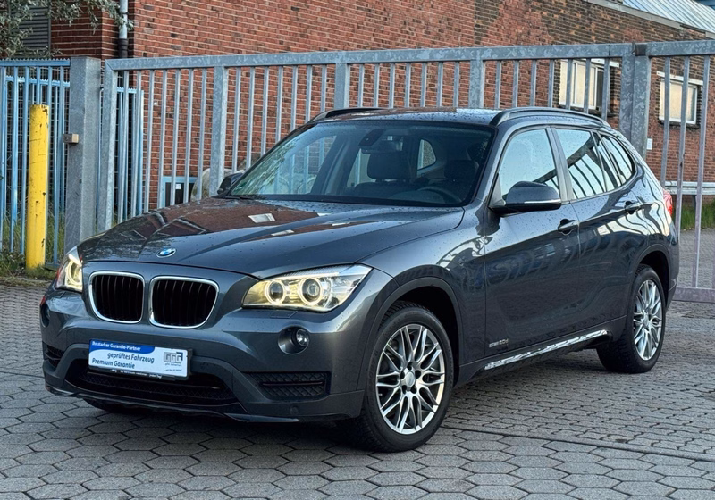 BMW X1 sDrive 20d SportAut.*AHK*PANO*BI-XENON*NAVI