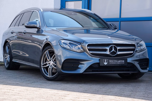 Mercedes-Benz E 200 T 9G Burmester Navi Kamera Totwin AMG Line - foto 1