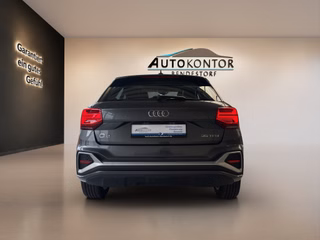 Audi Q2 S-Line Sport 35 Autom., Matrix Pano Kamera ACC - bilder 5