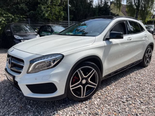Mercedes-Benz GLA250 4Matic*AMG*DISTRO*COMAND*PANO*KAMERA*