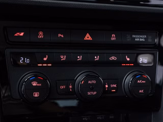 SEAT Leon Cupra ST 2.0 TSI 4Drive ACC LED PANO - bilder 5