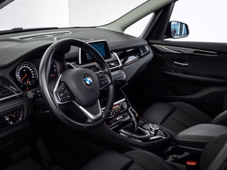 BMW 218 d Sport Line  LED RFK H-K AHK SHZ - bilder 7