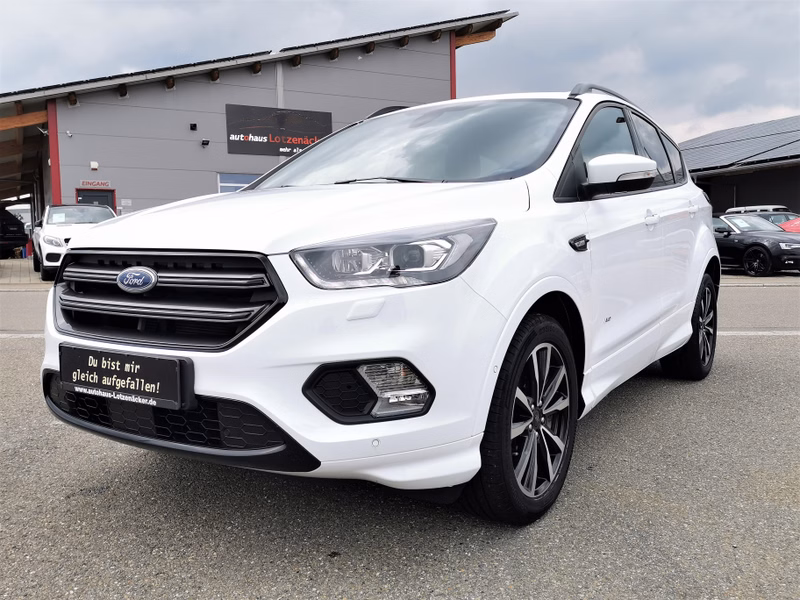 Ford Kuga 1.5 EcoBoost 4x4 ST-Line PANO/AHK/KEYLESS/BI-XENON/8-FACH