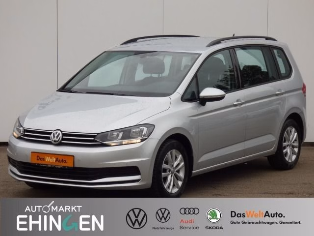 Volkswagen Touran Comfortline 1.5 TSI AHK ACC 7 Sitze Navi