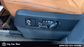 Bentley Bentayga Azure 4.0 V8 4WD COMFORT SPEC+FOND - bilder 14