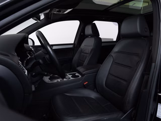 Volkswagen Touareg 3.0 TDI V6  BI-XENON PANO NAVI SPORT - foto 10
