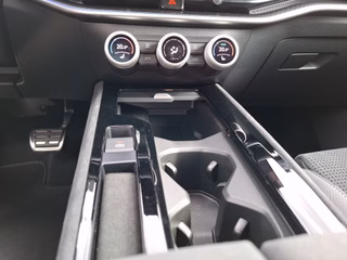 Skoda Superb Combi 2.0 TSI 4x4 Sportline DSG / PANORAMA / CANTON - bilder 9