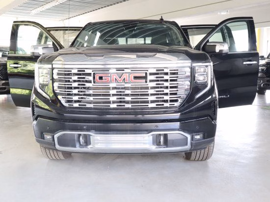 GMC Sierra Denali 6,2ltr V8 MJ 2025 Voll 4 Jahre Gar