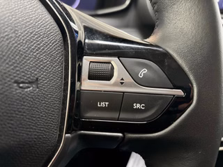 Peugeot 208 Allure  LED CarPlay SHZ PDC Tempomat - bilder 15