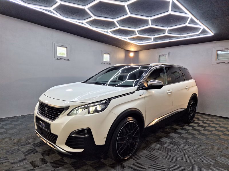 Peugeot 5008 GT |AUTOMATIK|NAVI|LEDER|LED|20"ZOLL ALUS