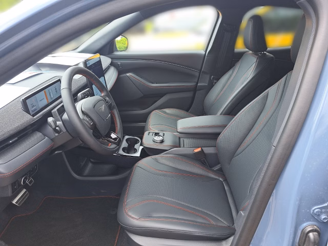 Ford Mustang Mach-E +EXTENDED-RANGE+NAVI+LED+ACC+KAMERA - bilder 6