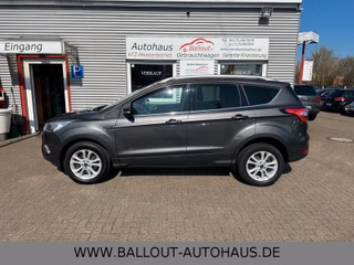 Ford Kuga - photo 1