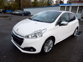 Peugeot 208 VTI Automatik Allure Navi. Klima.