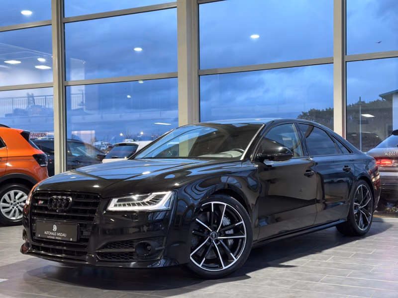 Audi S8 4.0 TFSI quattro plus SOFT  HEAD-UP CARBON AHK