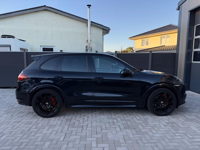 Porsche Cayenne GTS Burmester Pano Tempo Carbon RFK Voll. - foto 6