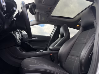 Mercedes-Benz GLA 200 CDI / d 4Matic Pano / Navi/ - foto 19