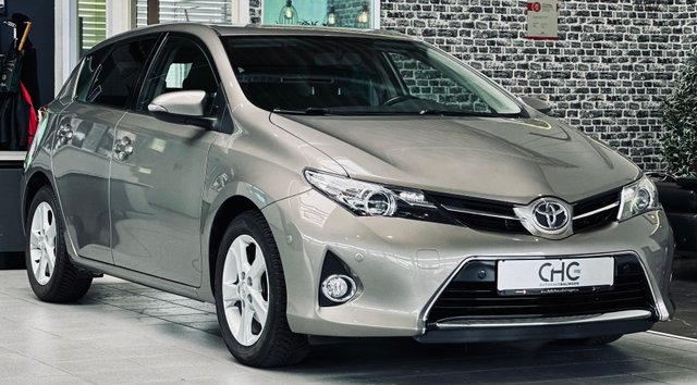 Toyota Auris Life+ KAMERA|NAVI|SHZ|MFL|TEMP.| Gebrauchtwagen Kaufen | EZ 01/2013 | Preis 12.990 €