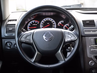 SsangYong Rexton 2.0 TD Sapphire 4x4 7 Sitze AHK - photo 18