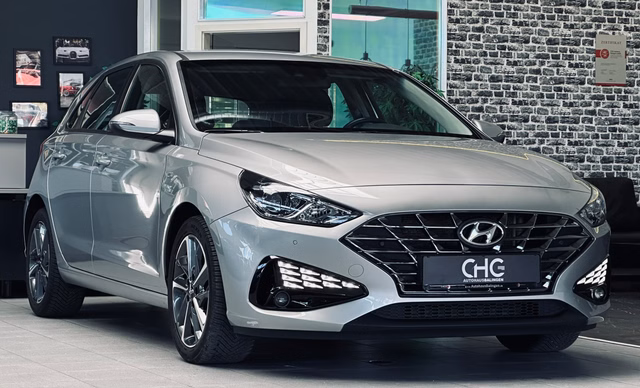 Hyundai i30 Trend Mild-Hybrid CARPLAY|SHZ|LHZ|KAMERA|ACC Gebrauchtwagen Kaufen | EZ 09/2023 | Preis 15.490 €
