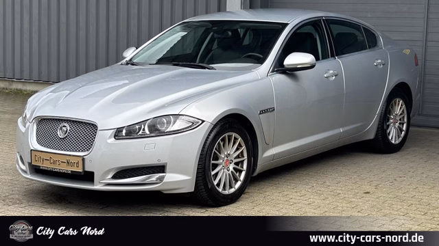 Jaguar XF 2.2 d AUT.-NAVI-BiXENON-KEY.GO-LEDER-SHZ-KAM - photo 1