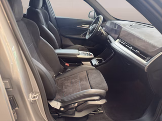 BMW X1 sDrive 18 i M Sport Autom., LED Navi Kamera AHK - foto 2